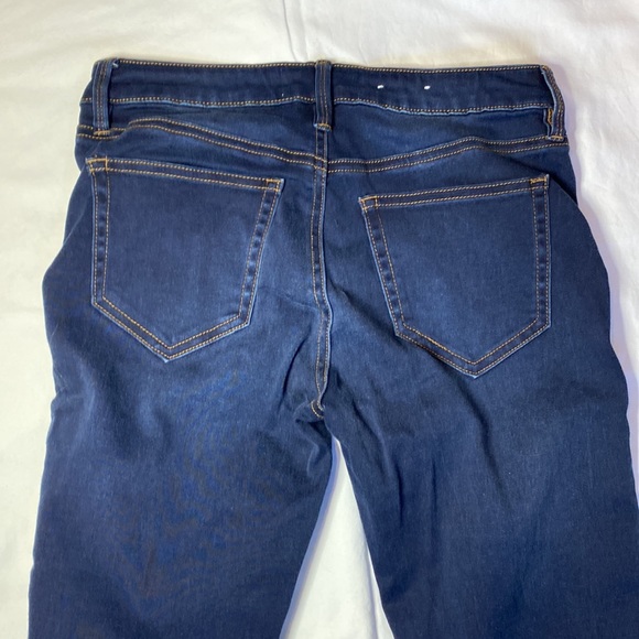 eighty-two brand jeans. Worn maybe twice 2/$20 - Picture 6 of 6